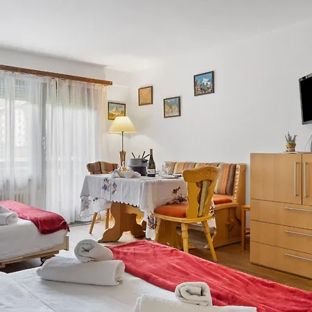 A-1 By Interhome زيرمات